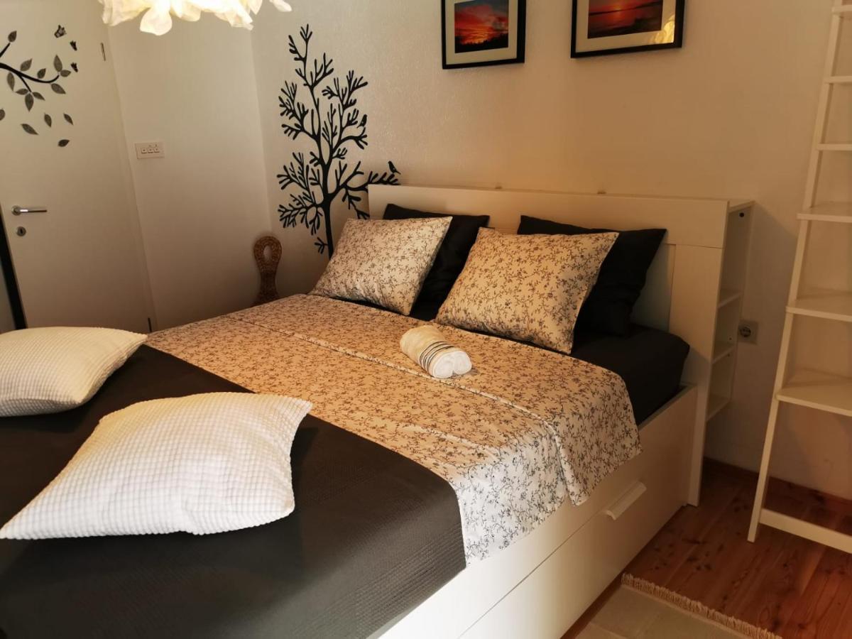 Kaštela Apartment Miljenko I Dobrila מראה חיצוני תמונה